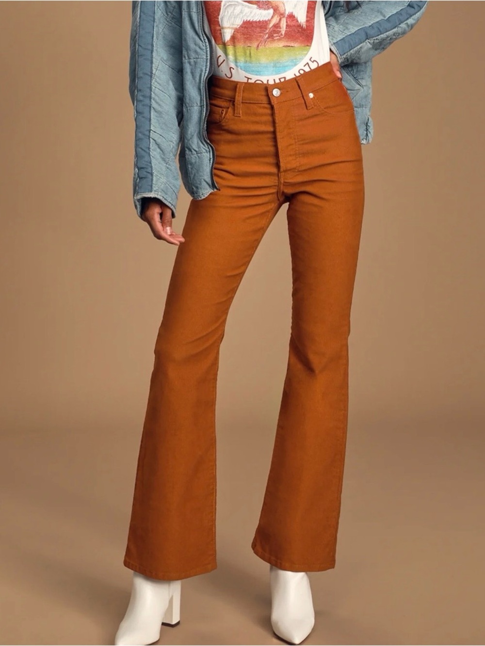 Levi’s Women’s Ribcage Flare Rust Orange Corduroy High Rise Pants Size 28